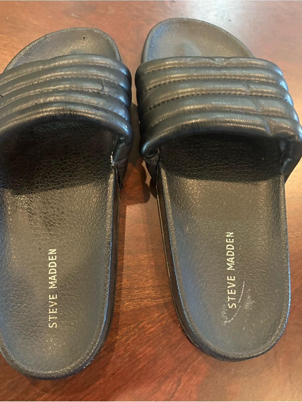 Steve Madden Black Ribbed Strap Slide Sandals